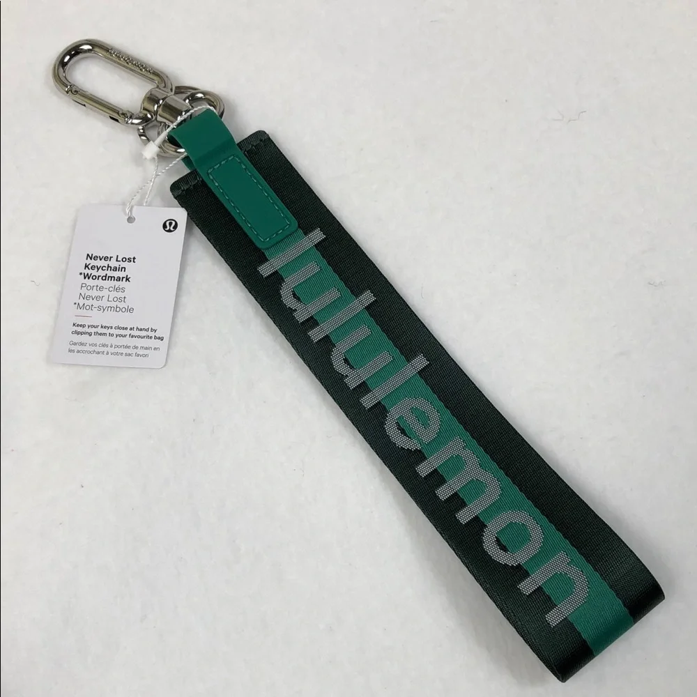 Lululemon Never Lost Keychain Green Wordmark (M1)